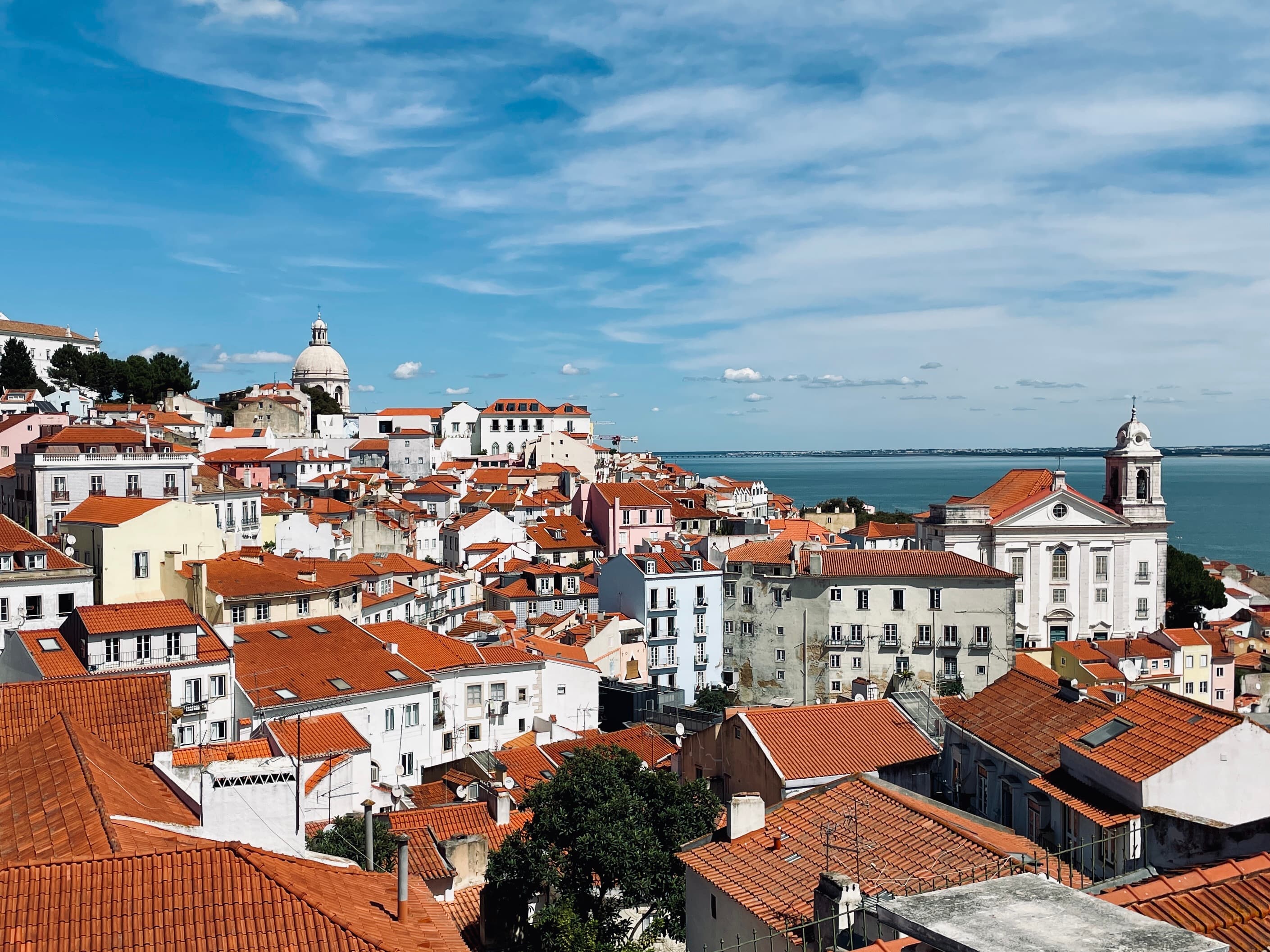 Travel street photograph from Portugal